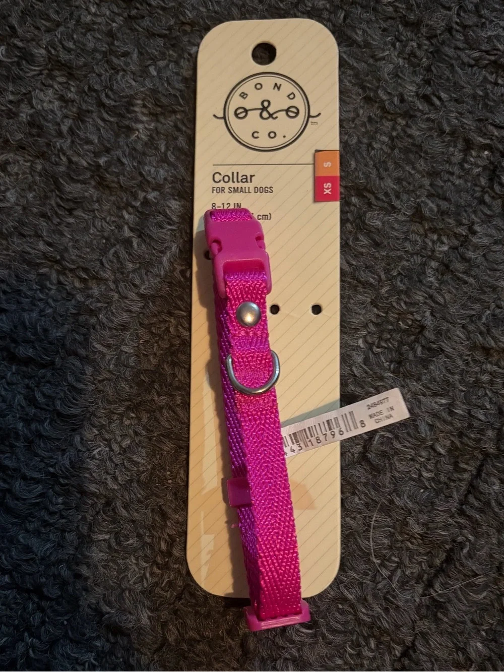 NWT bond and co collar for dogs.